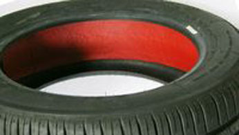 180219_ARLANXEO_PR_Self-sealing-tires_small.jpg